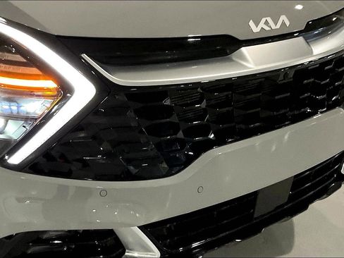 Used 2025 Kia Sportage SX image 33