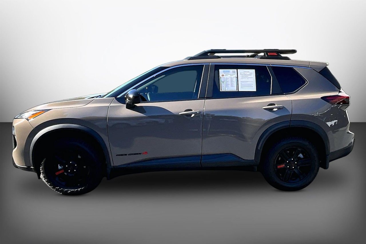 Used 2026 Nissan Rogue SV AWD/4WD image 5