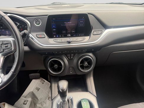 Used 2019 Chevrolet Blazer LT AWD/4WD image 11