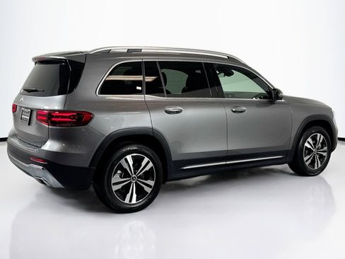 Used 2026 Mercedes-Benz GLB 250 image 5