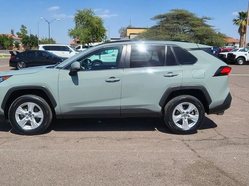 Used 2021 Toyota RAV4 XLE w/ Convenience Package FWD image 5