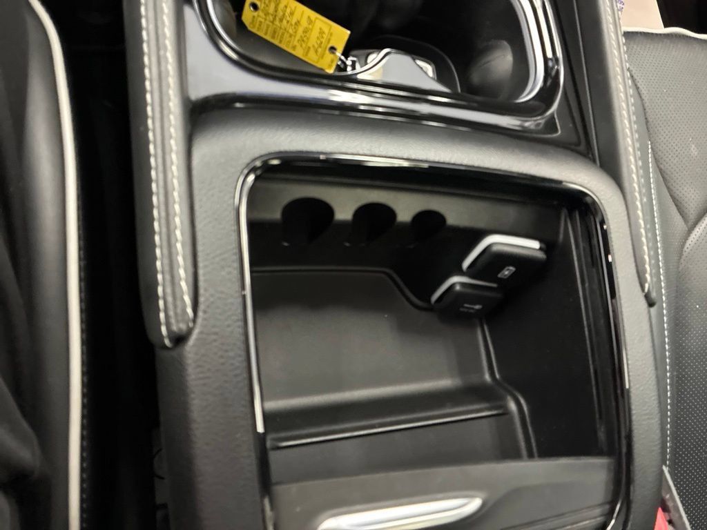 Used 2023 Chrysler Pacifica Limited w/ S Appearance Package FWD image 62