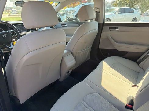 Used 2019 Hyundai Sonata SE image 12