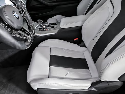 Used 2023 BMW M4 xDrive Competition w/ M Carbon Exterior Package AWD/4WD image 17