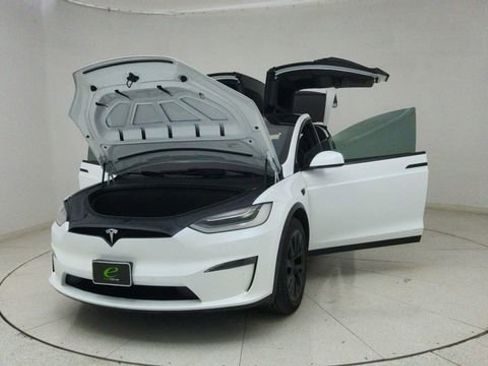 Used 2023 Tesla Model X image 75
