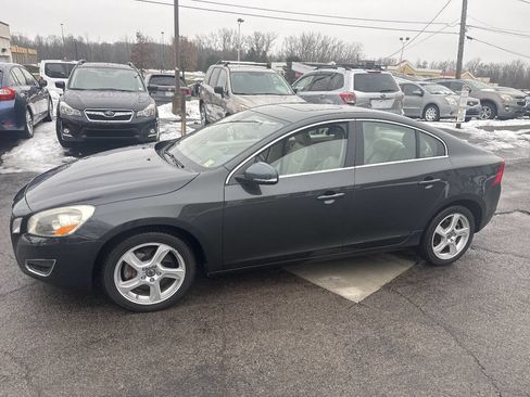 Used 2013 Volvo S60 T5 image 4