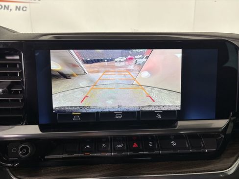 Used 2023 Chevrolet Silverado 1500 LT Trail Boss w/ Convenience Package II image 15