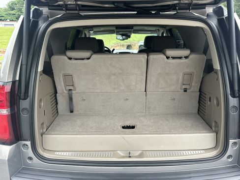 Used 2019 Chevrolet Tahoe LT RWD image 18