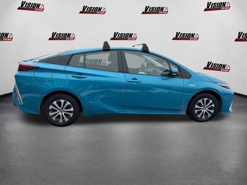 Used 2020 Toyota Prius Prime XLE image 4