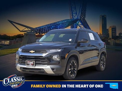 Used 2023 Chevrolet TrailBlazer LT FWD image 3