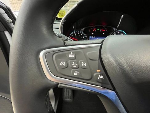 Used 2023 Chevrolet Equinox LT AWD/4WD image 18