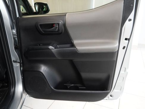 Used 2023 Toyota Tacoma SR AWD/4WD image 28