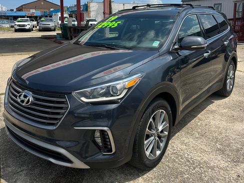 Used 2019 Hyundai Santa Fe XL SE w/ SE Premium Package 02 FWD image 2