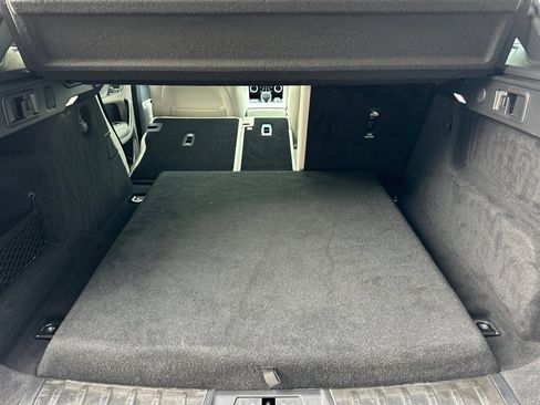 Used 2023 Jaguar F-PACE R-Dynamic S image 33