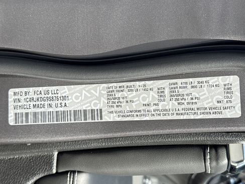 New 2025 Jeep Grand Cherokee L Overland w/ Luxury Tech Group IV AWD/4WD image 42