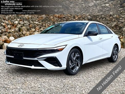 Used 2025 Hyundai Elantra Sport FWD image 1