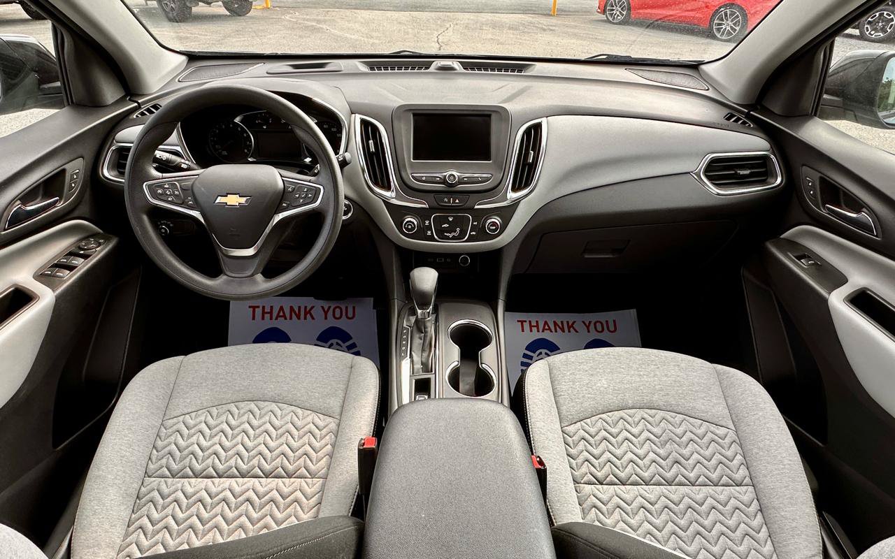 Used 2023 Chevrolet Equinox LS w/ LS Convenience Package AWD/4WD image 8