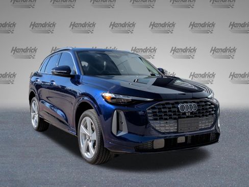 New 2025 Audi Q5 Premium Plus image 2