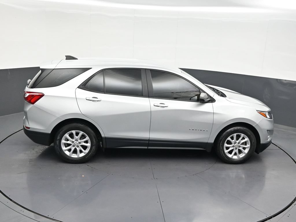 Used 2021 Chevrolet Equinox LS FWD image 22