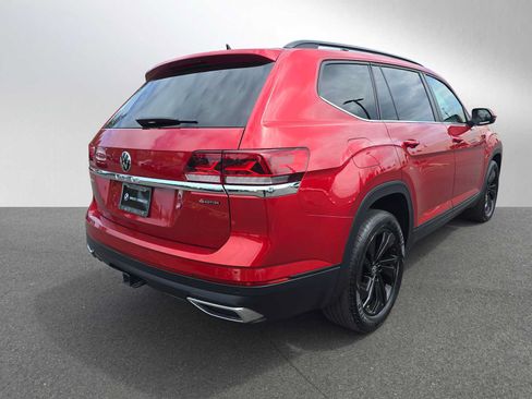 Used 2023 Volkswagen Atlas SE AWD/4WD image 3