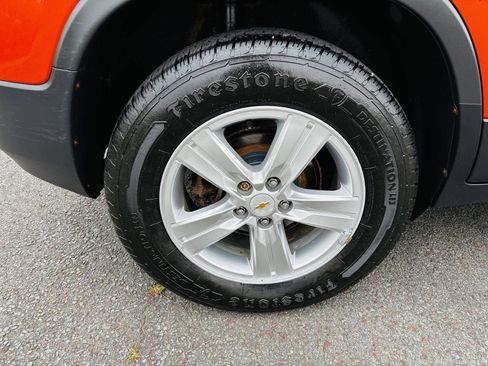 Used 2015 Chevrolet Trax LT w/ LT Sun and Sound Package image 38