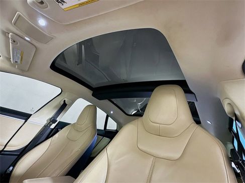 Used 2013 Tesla Model S image 19