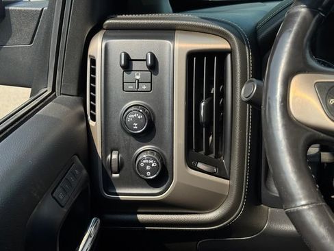 Used 2017 GMC Sierra 1500 Denali AWD/4WD image 35