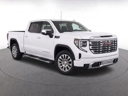 Used 2023 GMC Sierra 1500 Denali w/ Technology Package AWD/4WD image 1