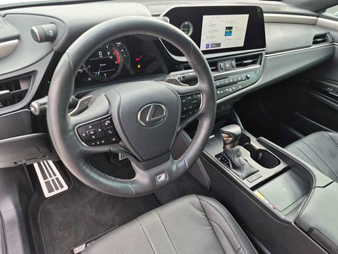Used 2023 Lexus ES 350 F Sport w/ Accessory Package (Z2) FWD image 2