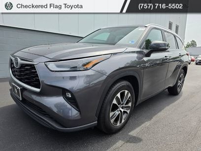 Used 2023 Toyota Highlander XLE