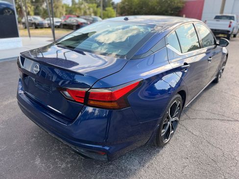 Used 2024 Nissan Altima 2.5 SR FWD image 7