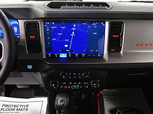 New 2026 Ford Bronco Outer Banks w/ Sasquatch Package AWD/4WD image 28