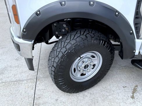 Used 2025 Ford F250 XL w/ XL Chrome Package AWD/4WD image 20
