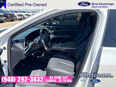 Used 2024 Cadillac Lyriq Sport RWD image 15