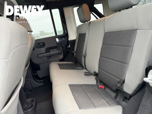 Used 2010 Jeep Wrangler Unlimited Sport AWD/4WD image 19