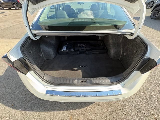 Used 2023 Nissan Altima 2.5 SV FWD image 27