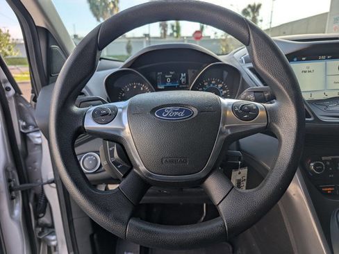 Used 2016 Ford Escape SE w/ Equipment Group 201A image 31