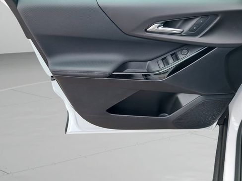 New 2027 Chevrolet Equinox LT FWD image 17