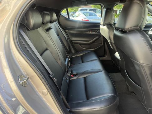 Used 2023 MAZDA MAZDA3 s FWD image 23