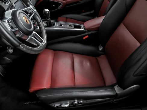 Used 2018 Porsche 718 Boxster S RWD image 16