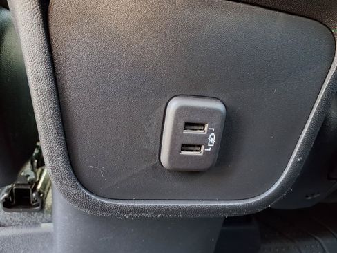 Used 2023 Chevrolet Equinox LS w/ LS Convenience Package FWD image 23
