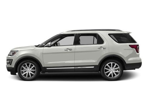 Used 2017 Ford Explorer Limited w/ Equipment Group 301A FWD image 3