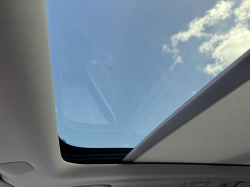 New 2026 Volvo XC60 B5 Ultra w/ Climate Package image 19