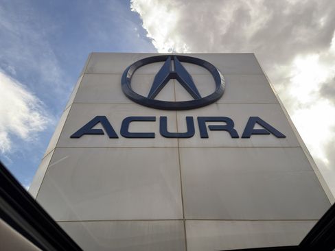 Certified 2023 Acura RDX AWD w/ Advance Package image 2