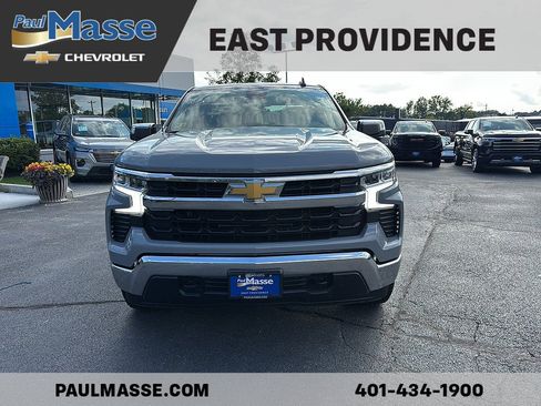 Used 2024 Chevrolet Silverado 1500 LT AWD/4WD image 2