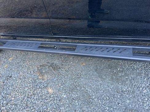 Used 2018 Chevrolet Colorado LT w/ Redline Special Edition image 25