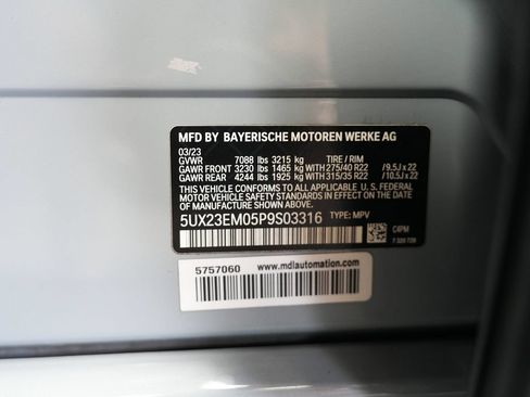 Used 2023 BMW X7 xDrive40i w/ Executive Package AWD/4WD image 16