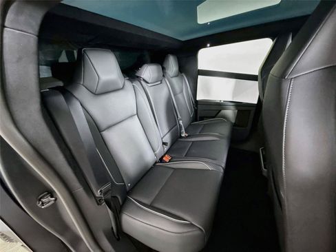 Used 2024 Tesla Cybertruck Cyberbeast AWD/4WD image 22