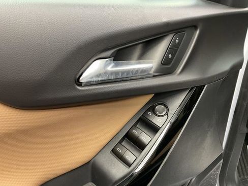 New 2026 Chevrolet Equinox ACTIV AWD/4WD image 12