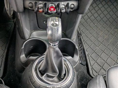 Used 2016 MINI Cooper 4-Door Hardtop image 9